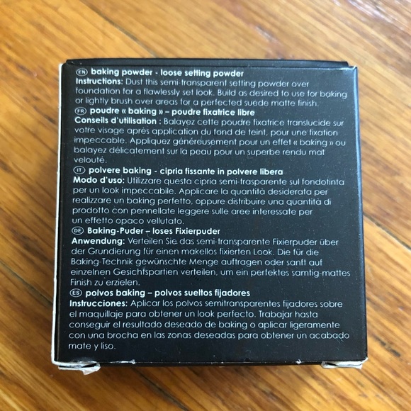 Rodial Baking Powder 01 - Loose Setting Powder (sold individually) - Picture 6 of 7